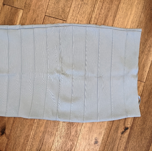 BCBGMAXAZRIA Skirt, Size S - Picture 3 of 3